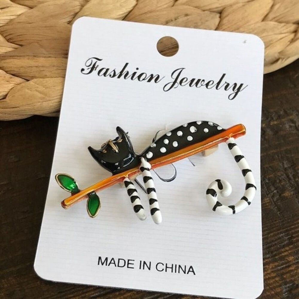 Cat Lounging on a Branch Whimsical Enameled Pin NEW! 794